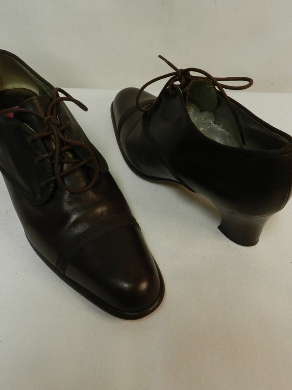 Susan Bennis Leather Hand Made lace up oxford pumps heels brown Italy Size Sz 7